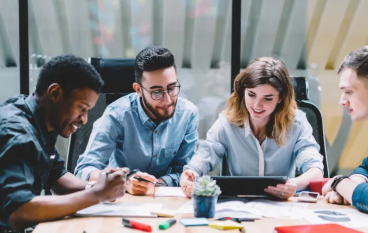 How to Select the Best Employee Onboarding Software in 2025